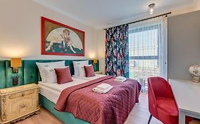 Granaria Premium Riverside & Parking By Downtown Apartments